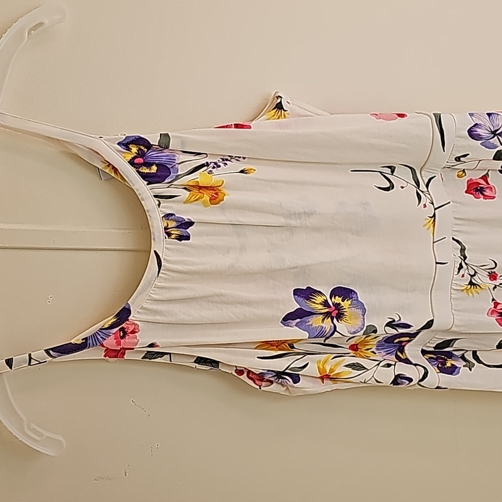 Floral Spring Dress - Picture 2 of 4